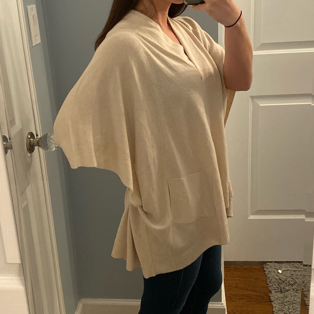 Acrobat Pullover Poncho - Picture 3 of 6